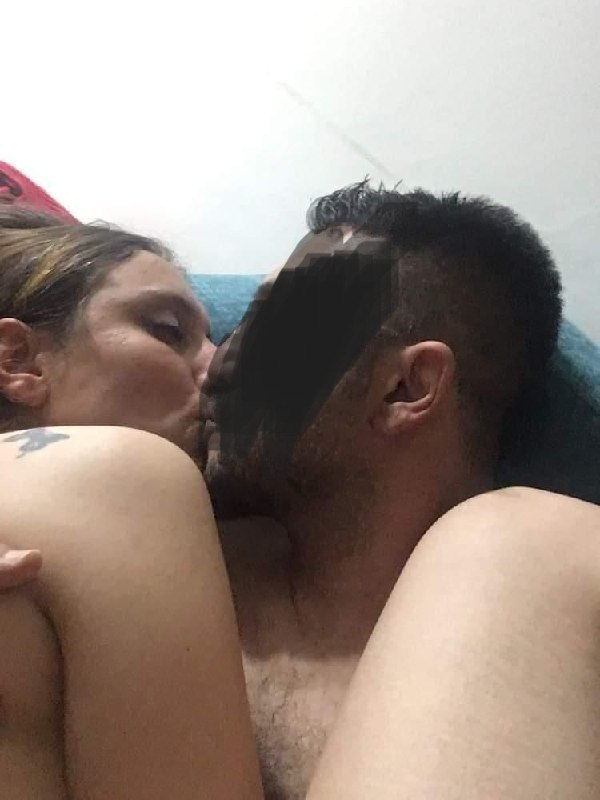 Ortamcı Milf Tokmakçısıyla Takılıyor ifşa çıplak fotoğraf
