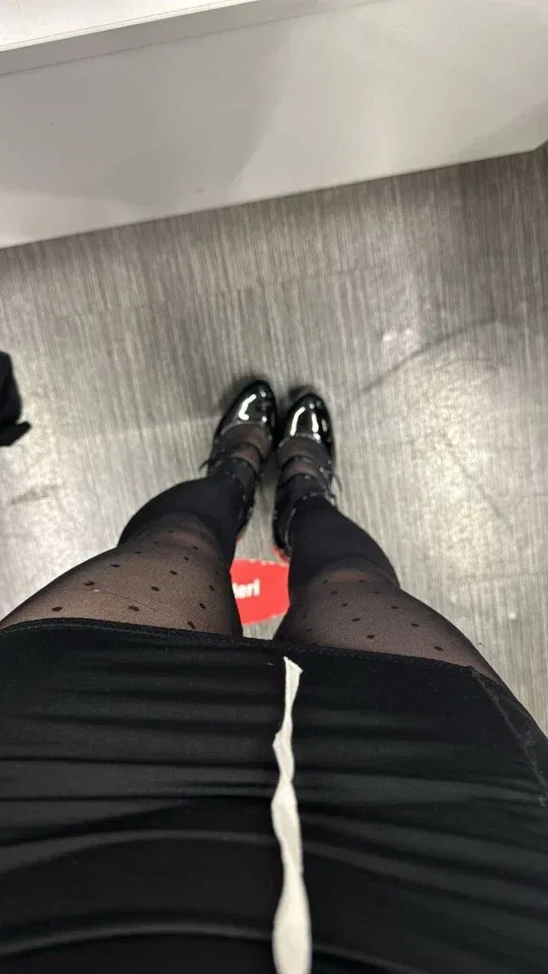 Ezra Ay Vandan ifşa çıplak fotoğraf