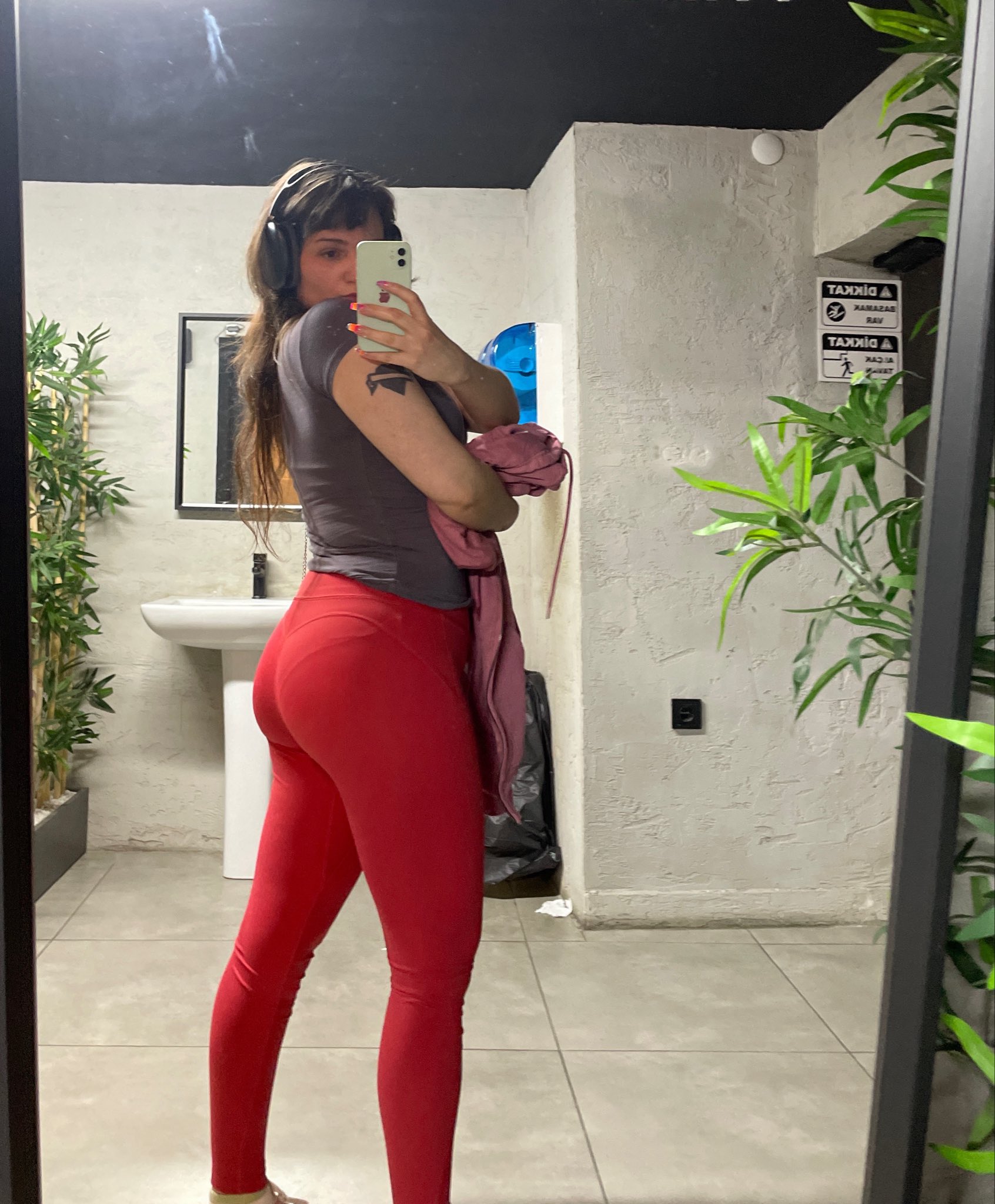 Coneyislandbaby33 OnlyFans ifşa çıplak foto 155