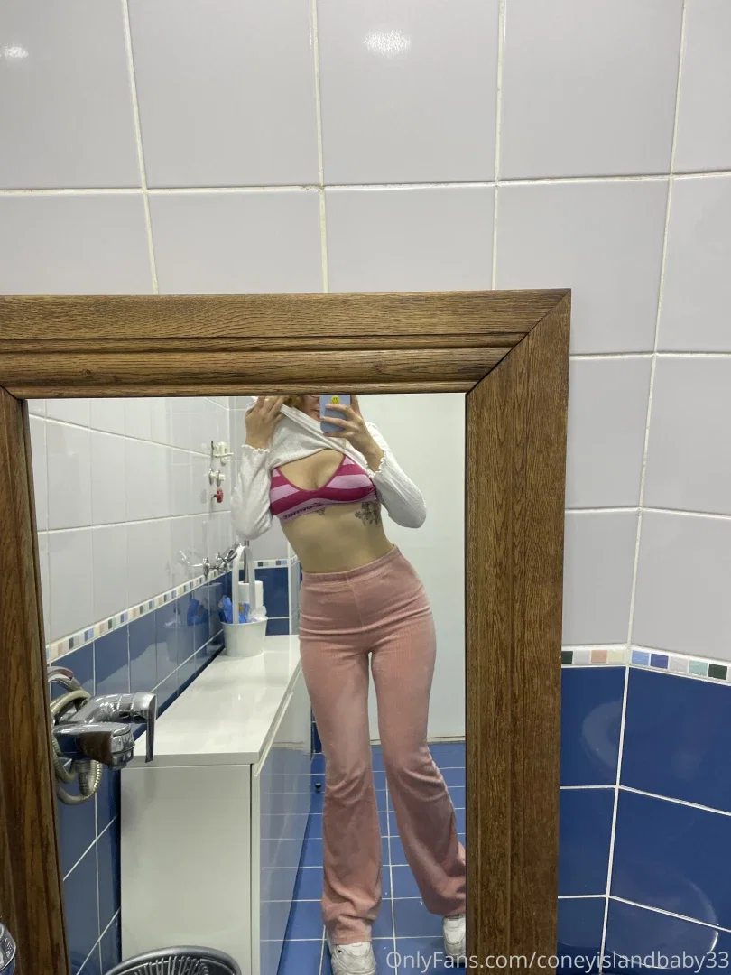 Coneyislandbaby33 OnlyFans ifşa çıplak foto 28
