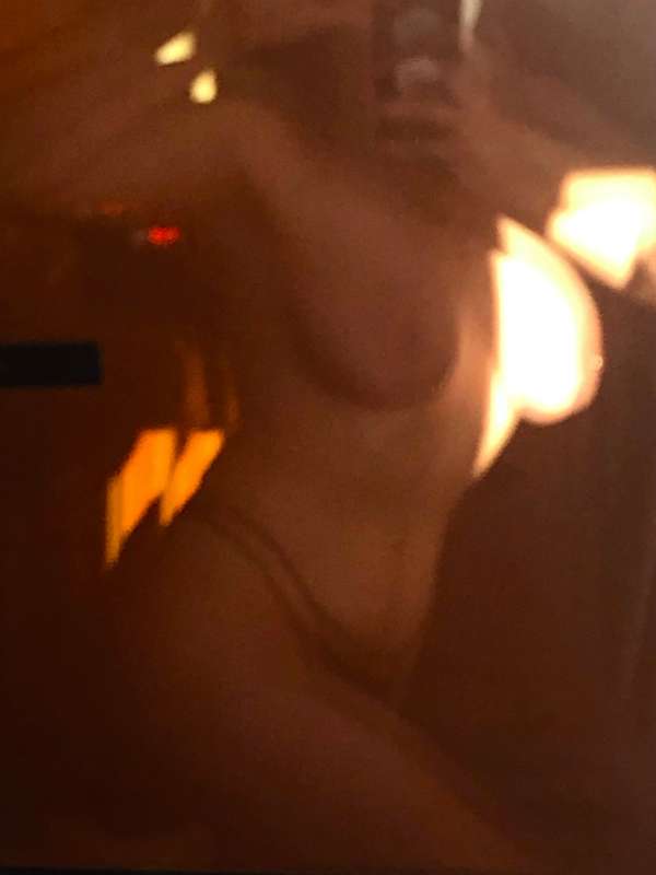 Beyza Durusu ifşa çıplak fotoğraf