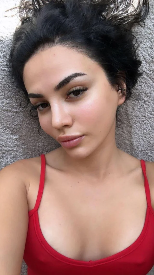 Eceronayofficial OnlyFans ifşa çıplak foto 26