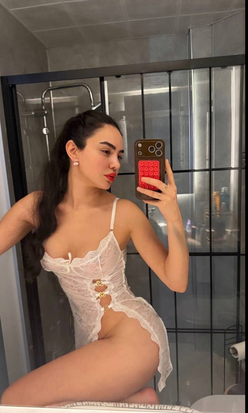 Ece Ronay ifşa çıplak fotoğraf