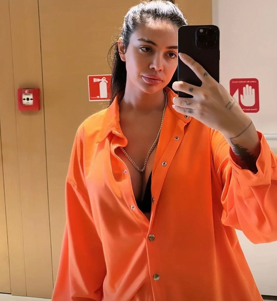 Ece Ronay ifşa çıplak fotoğraf
