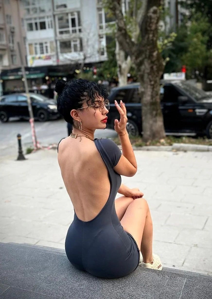 Ece Ronay ifşa çıplak fotoğraf