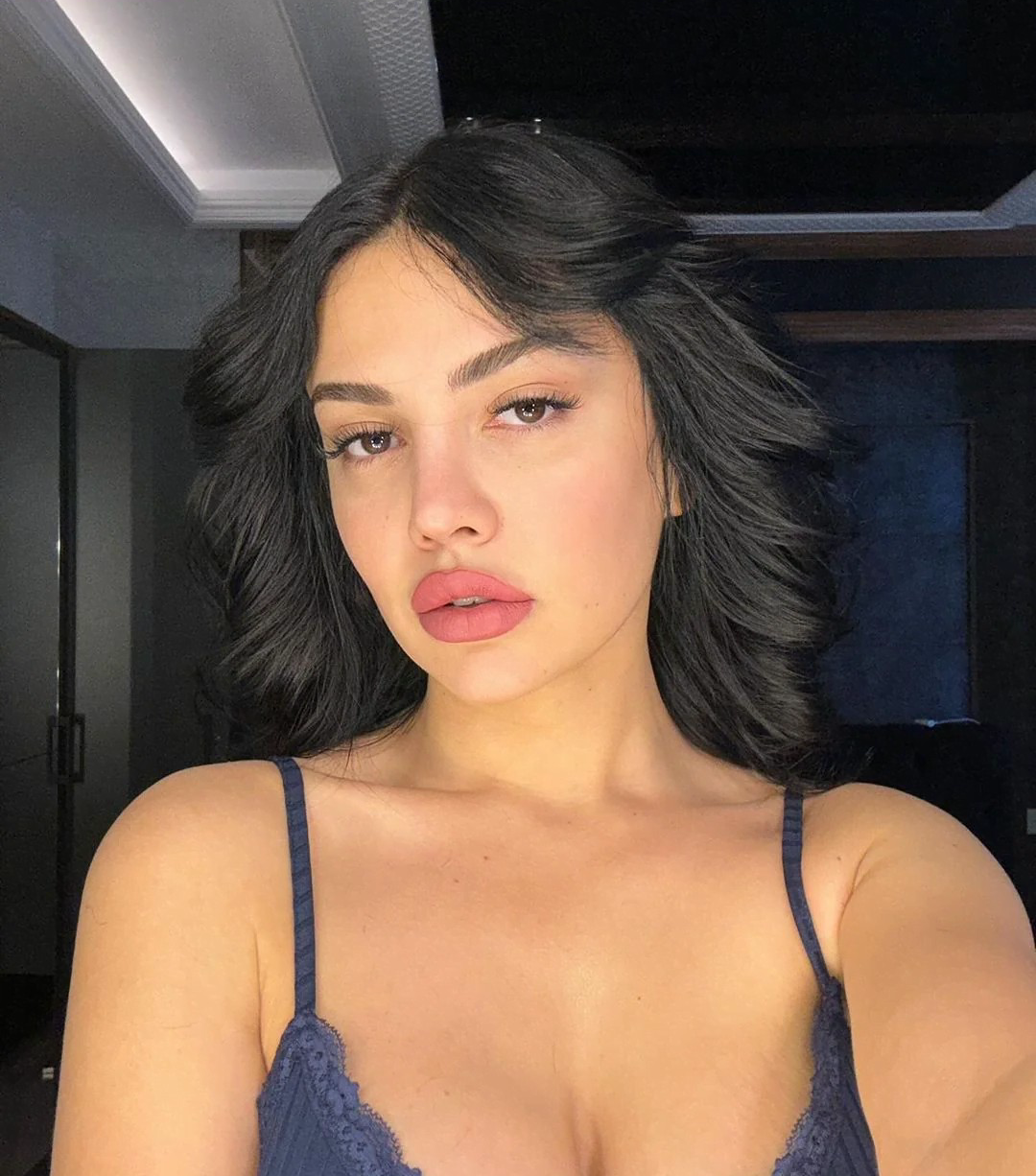 Ece Ronay ifşa çıplak fotoğraf