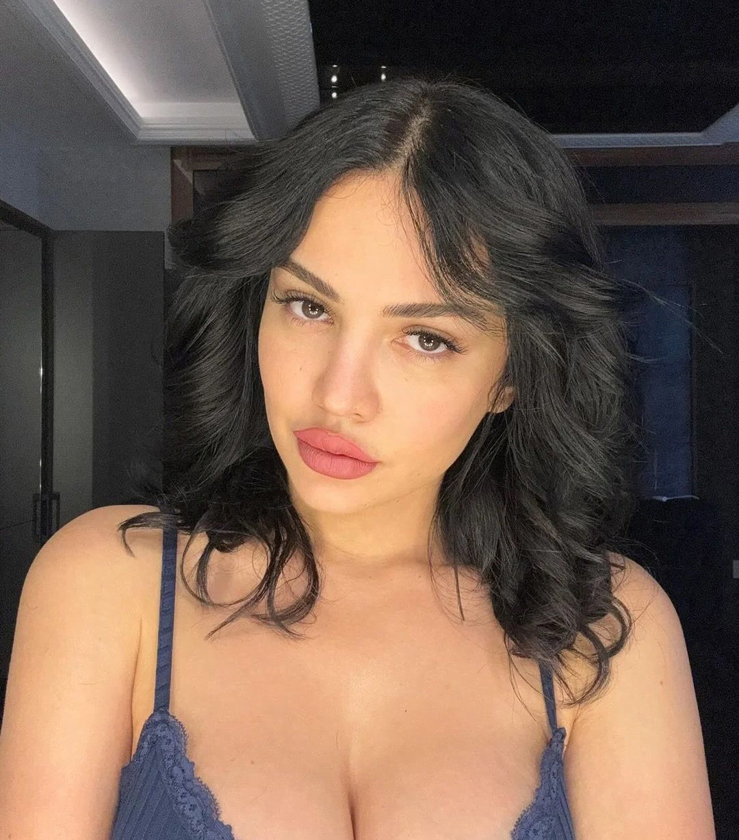 Ece Ronay ifşa çıplak fotoğraf