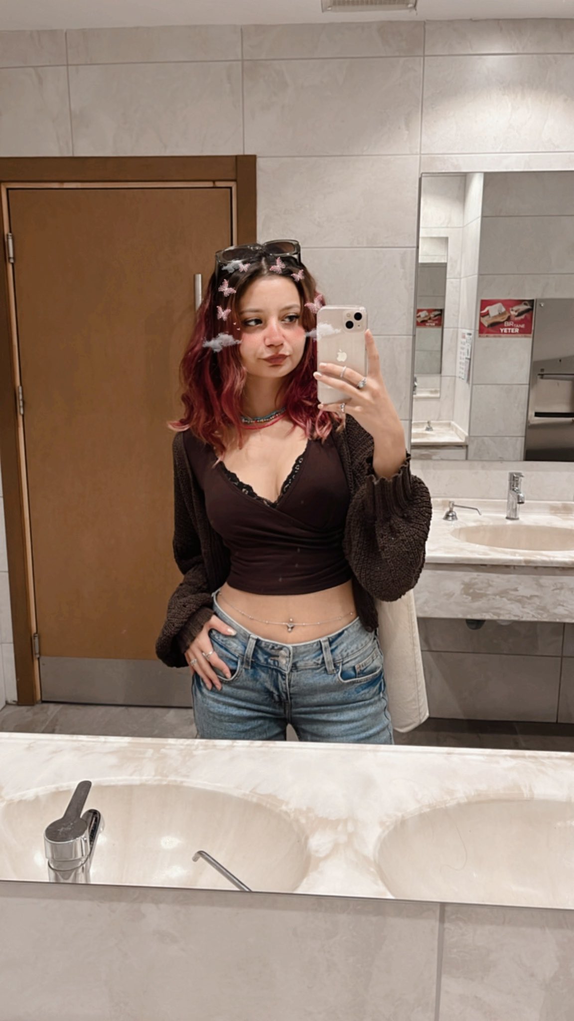 Kübra Erdem ifşa çıplak fotoğraf