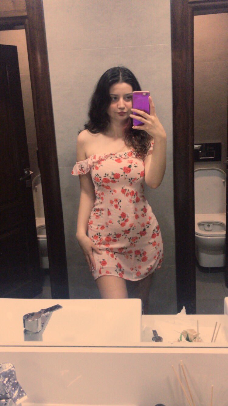 Kübra Erdem ifşa çıplak fotoğraf