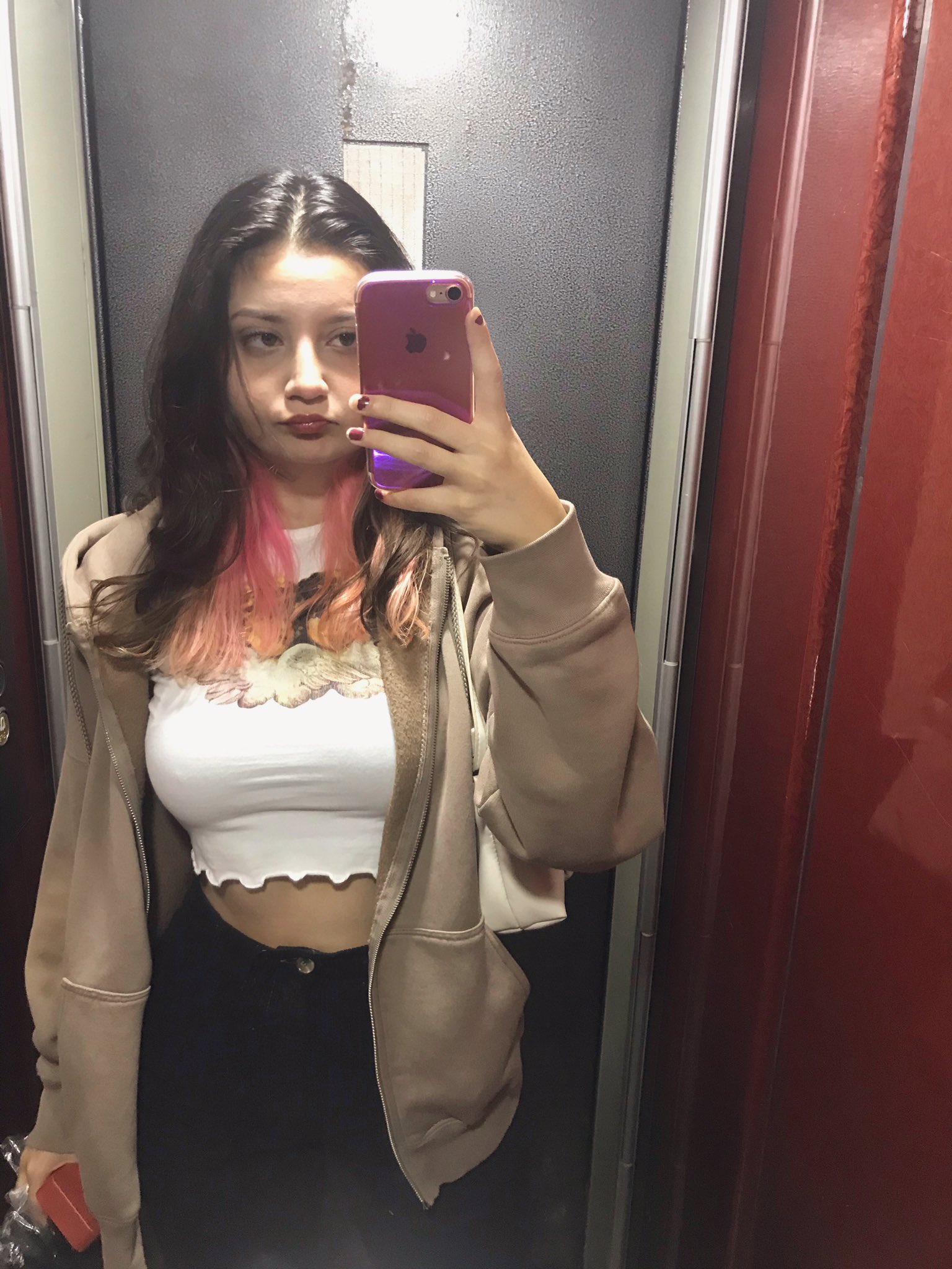 Kübra Erdem ifşa çıplak fotoğraf