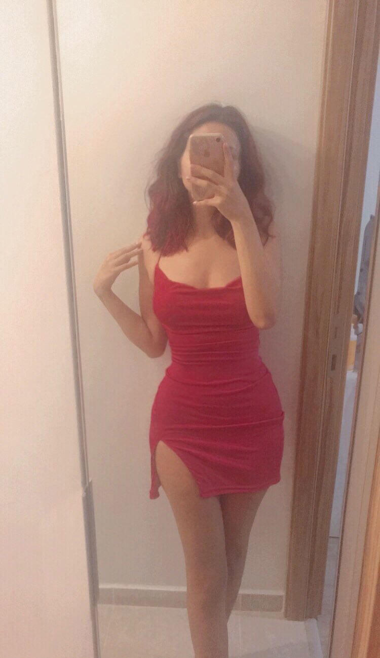 Kübra Erdem ifşa çıplak fotoğraf