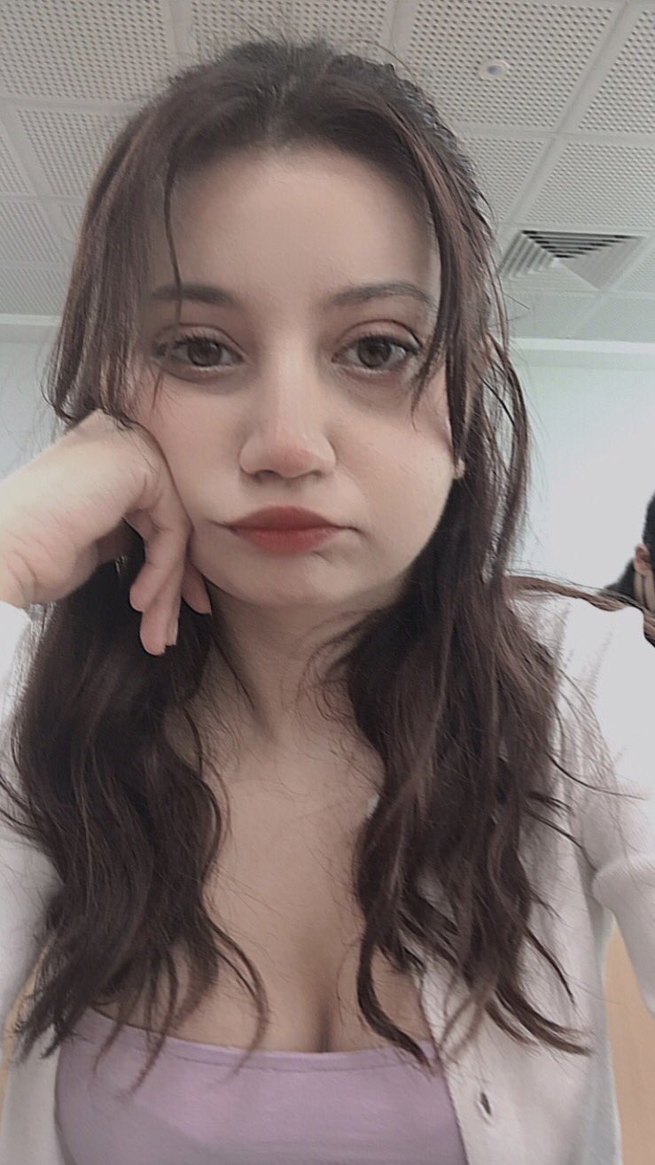 Kübra Erdem ifşa çıplak fotoğraf