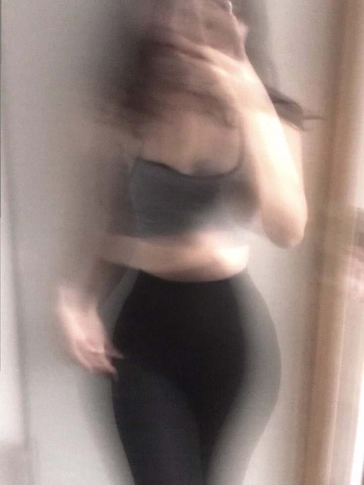 Kübra Erdem ifşa çıplak fotoğraf