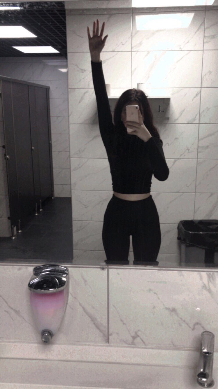 Kübra Erdem ifşa çıplak fotoğraf