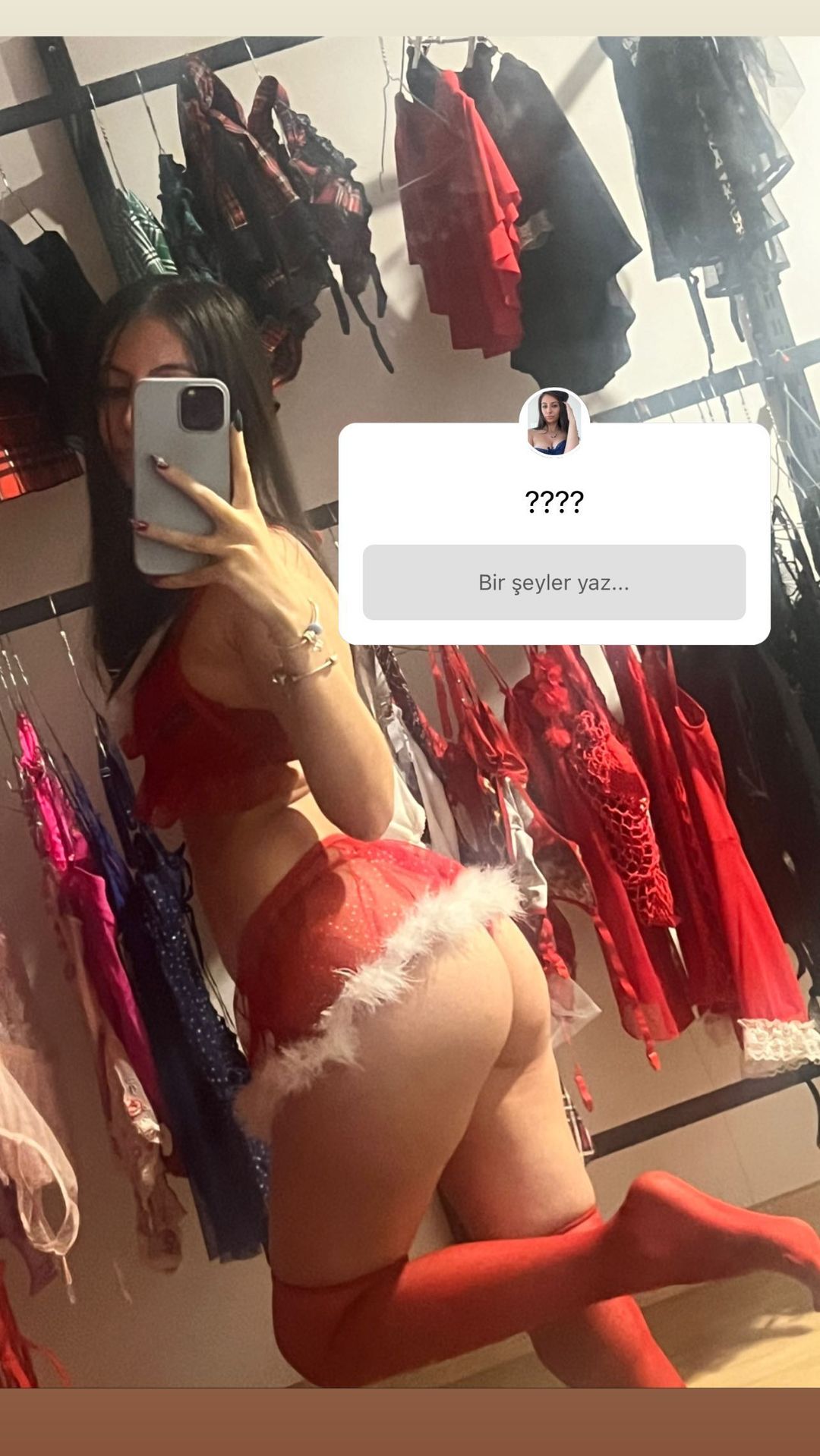 Kübra Yurdakul ifşa çıplak fotoğraf