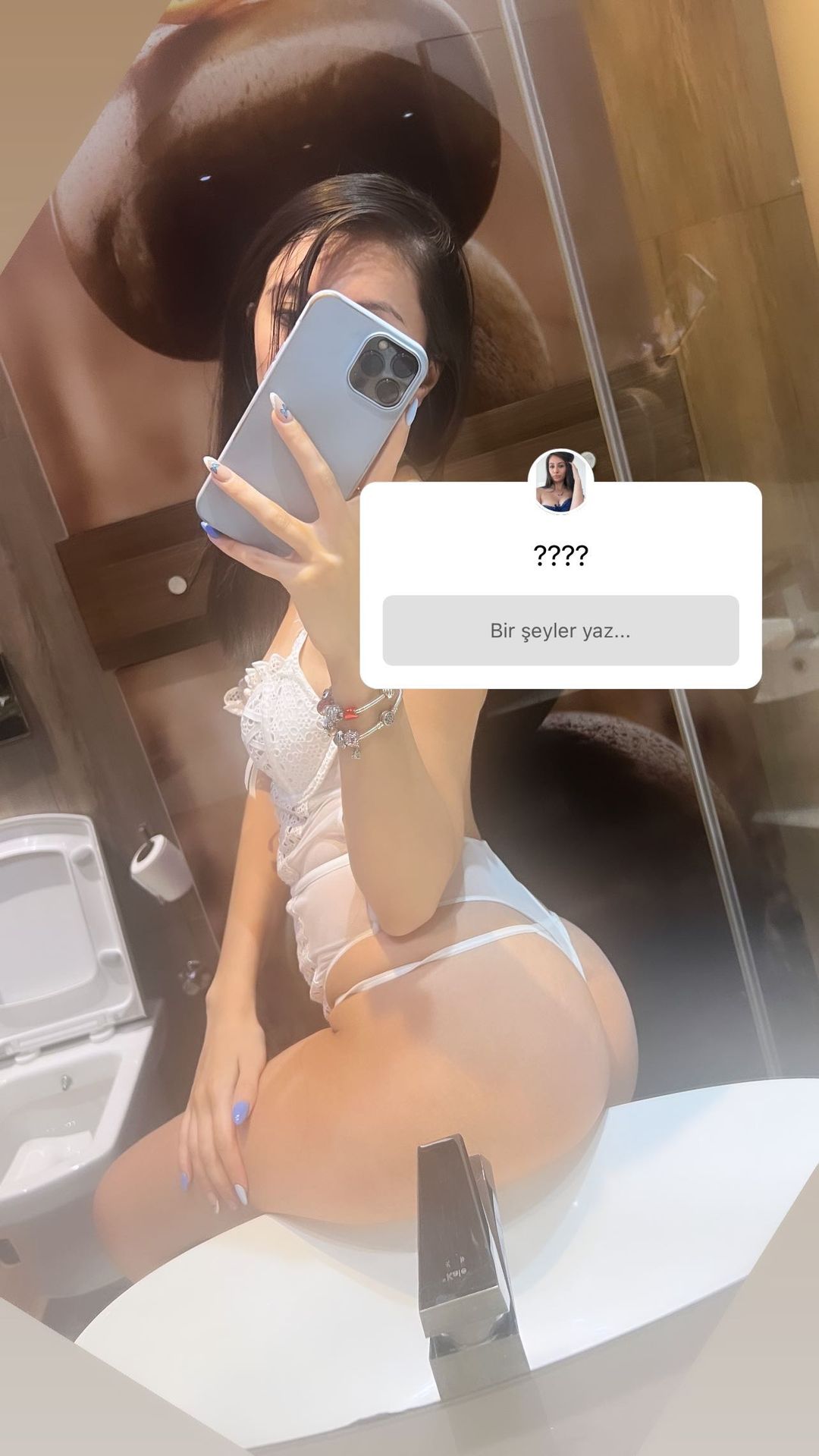 Kübra Yurdakul ifşa çıplak fotoğraf