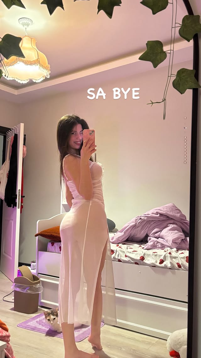 Zeynep ifşa çıplak fotoğraf