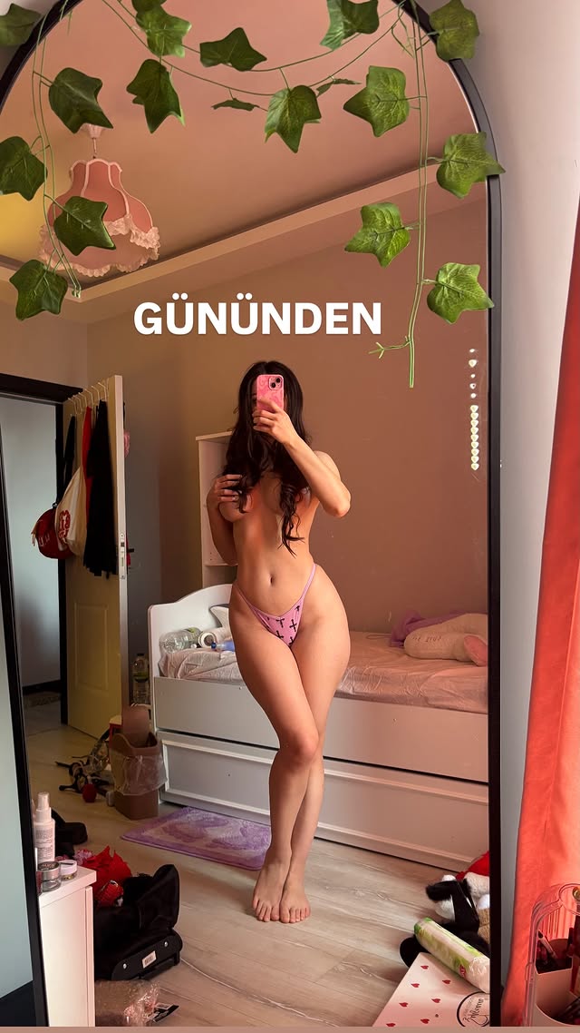 Zeynep ifşa çıplak fotoğraf