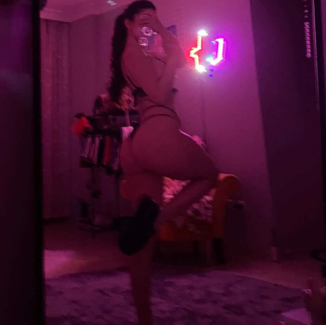 Zeynep ifşa çıplak fotoğraf